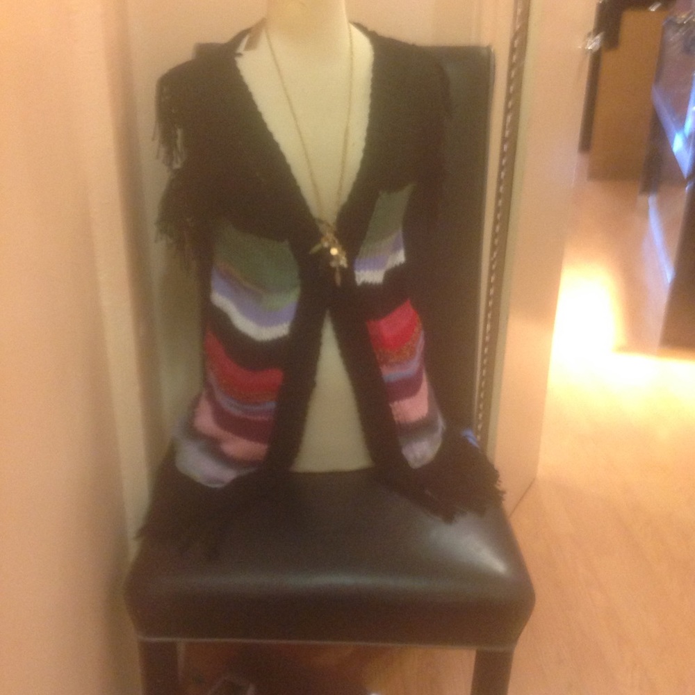 Top - Picture 2 of 2